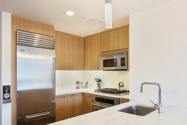 Rented by Compass | media 22