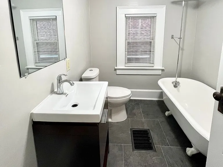 830 S 9th St — Photo 24