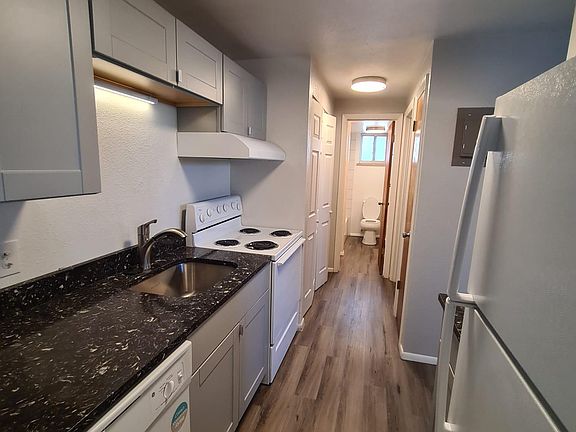4th image of 3340 S Pearl St #1