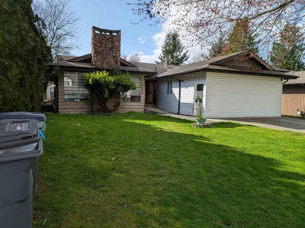 6099 172nd St, Surrey, BC V3S 4Y2