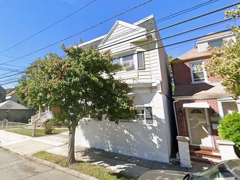 118 Sheridan Ave #3 — Photo 1