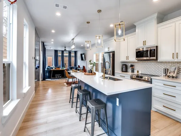 1960 Toronto St, Dallas, TX 75212