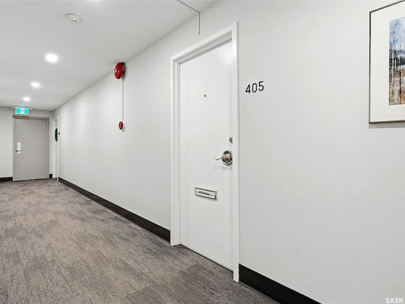 4th image of UNIT 405-4615 Rae STREET