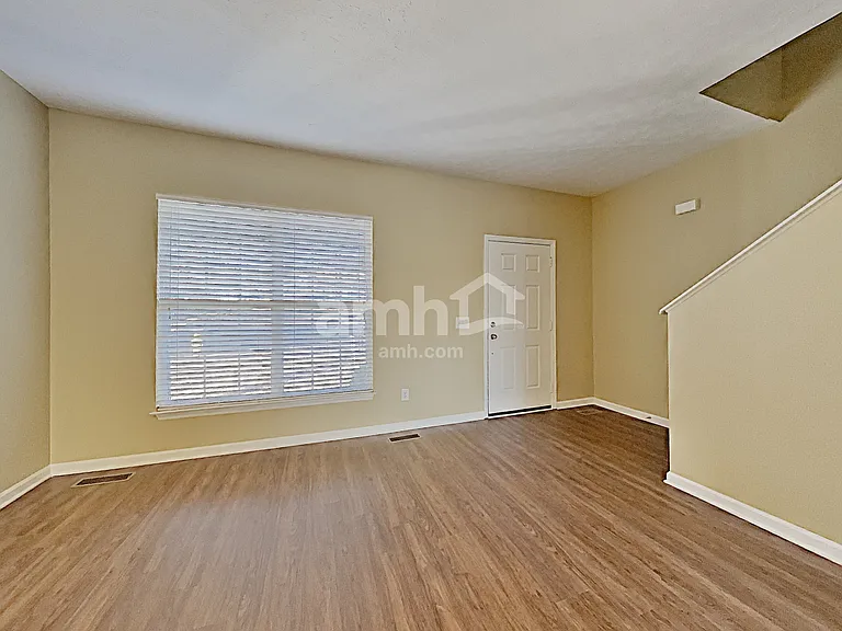 103 Porter Ct — Photo 6