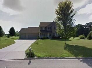 105 Alvatine Ct, Washington, IL 61571
