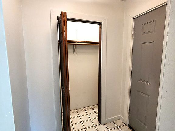 3rd image of 120 S Park St #1