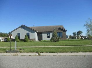 303 Cranberry Run, Avilla, IN 46710