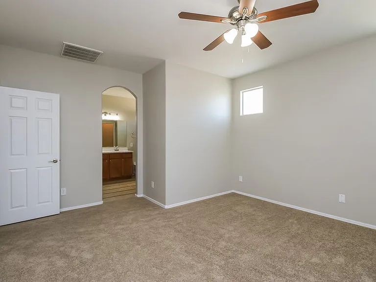 5416 W Fulton St — Photo 10