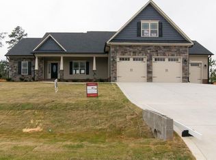 265 Neuse Landing Dr, Clayton, NC 27527