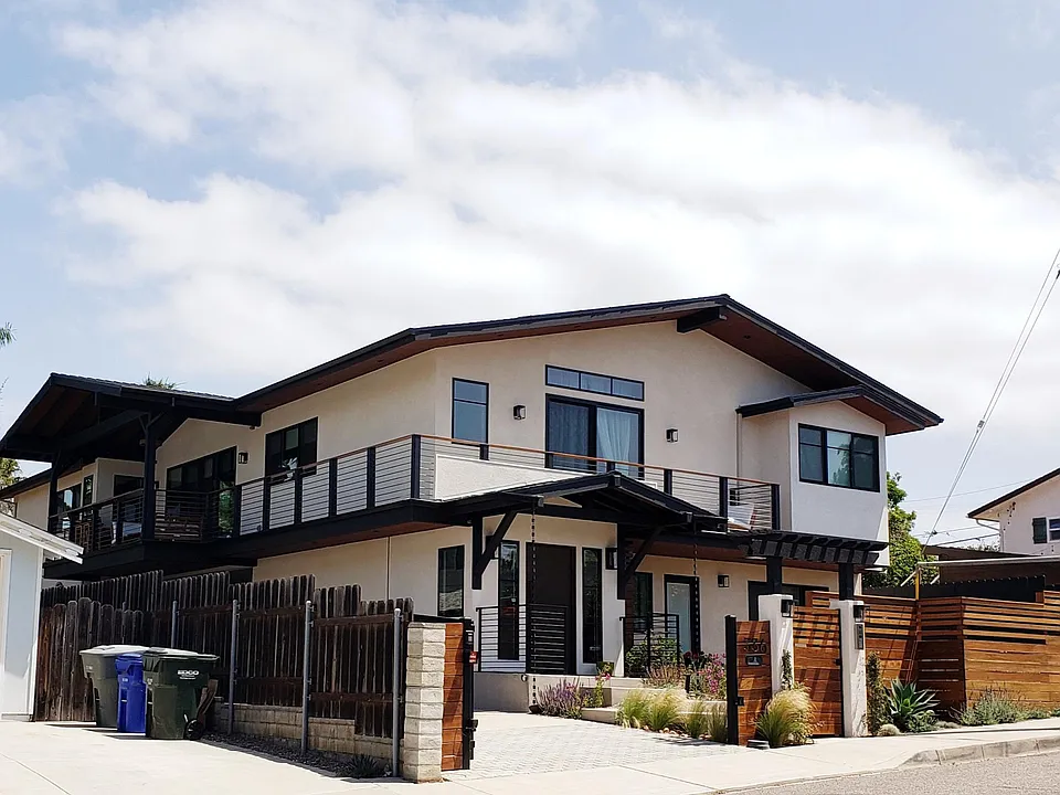 340 Sylvia St