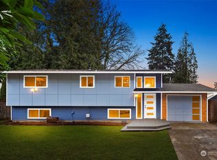 21045 NE 92nd St, Redmond, WA 98053