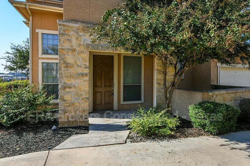2 bed, 2.5 bath, 1854 sqft, $2,150 — Photo 3