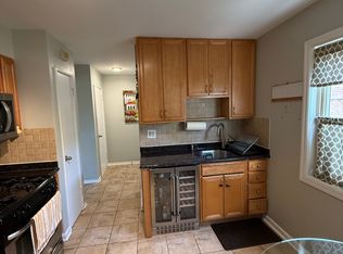 8356 Kilpatrick Ave, Skokie, IL 60076