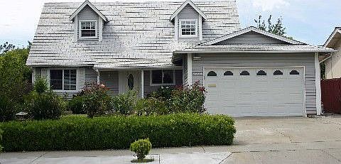 This home awaits you!!!
