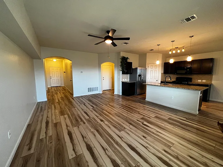 18309 Weatherby Ln — Photo 6