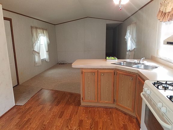 2nd image of 2302 3rd Ave S