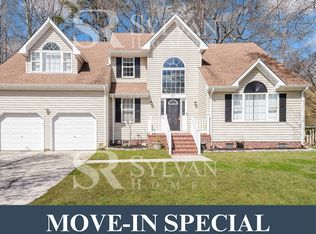 1204 Willow Creek Ct, Chesapeake, VA 23321