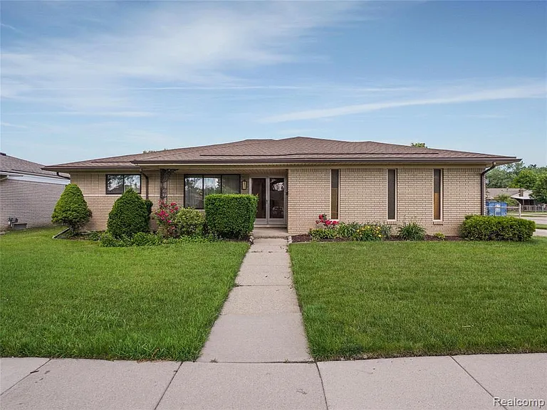 28506 Steele Dr — Photo 39