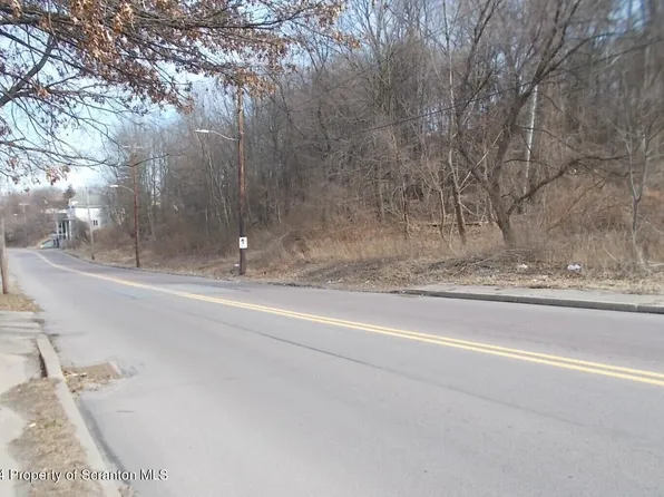 Cedar Ave, Scranton, PA 18505