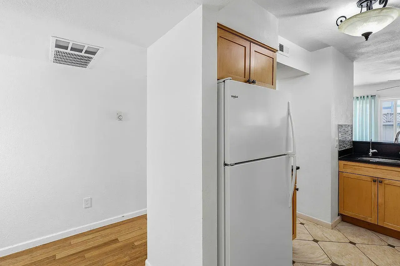 For Lease | Updated 2BR Condo with Pools, Hot Tub & Sunny Patio — Photo 4