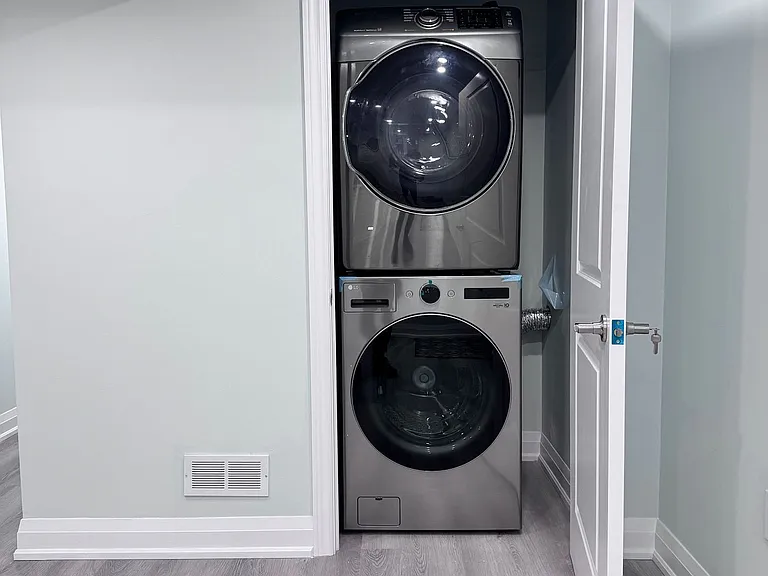 101 Milby Cres #BASEMENT — Photo 17