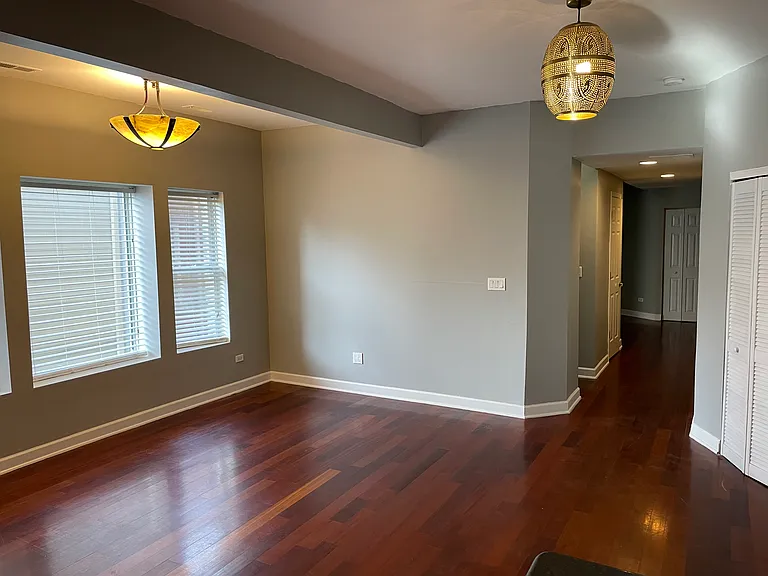 5924 S King Dr #1 — Photo 16