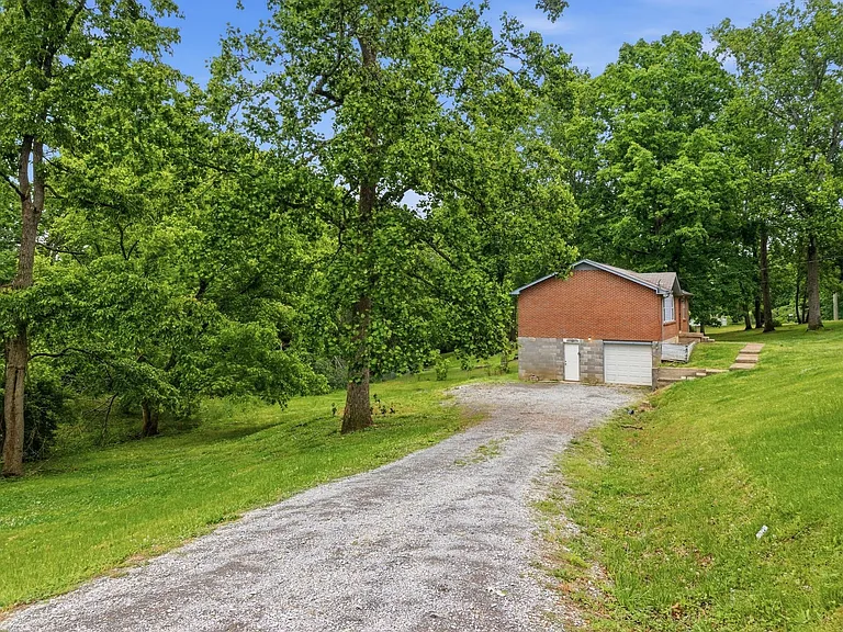 7222 Timberlane Dr — Photo 23