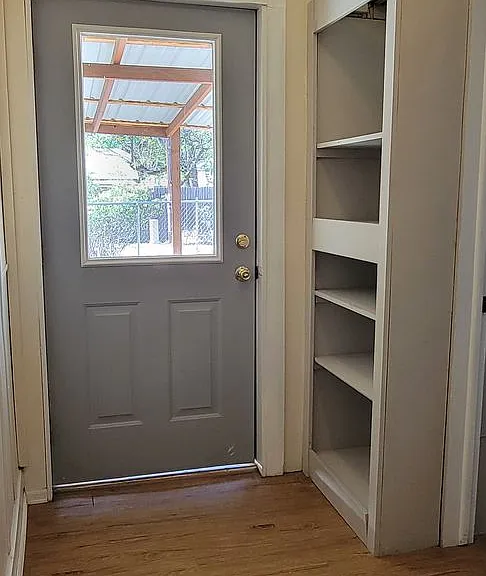 826 Forest Ave — Photo 17