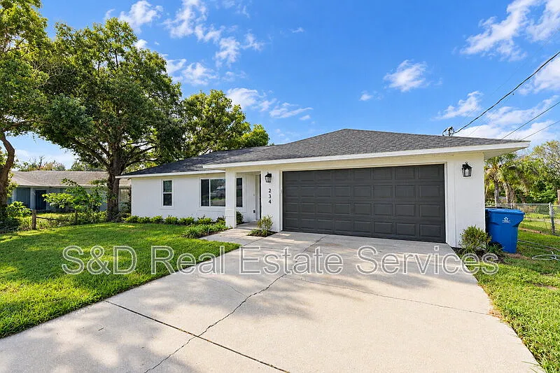 3 bed, 2.0 bath, 1228 sqft, $1,860 — Photo 2