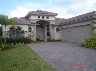 8745 Wellington View Dr, West Palm Beach, FL 33411