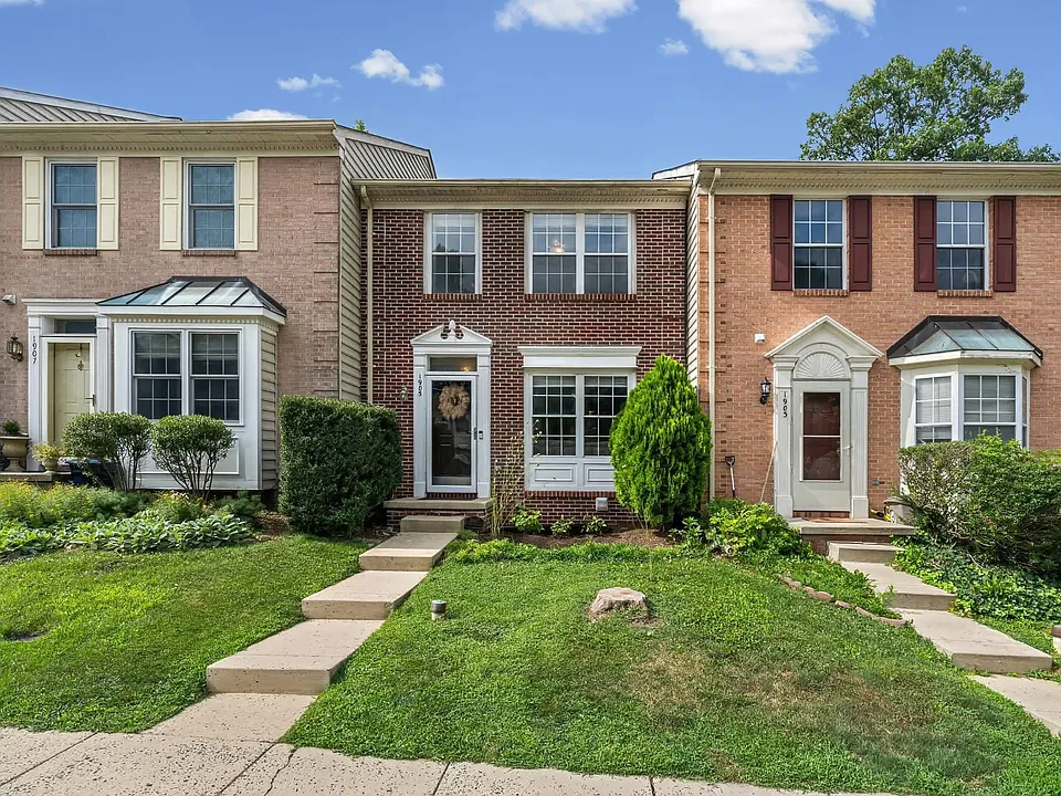 1905 Millington Sq