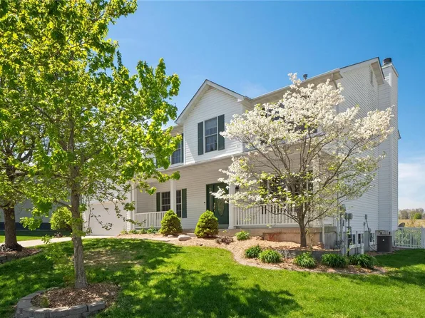 10 Eagles Landing Dr, Shiloh, IL 62221