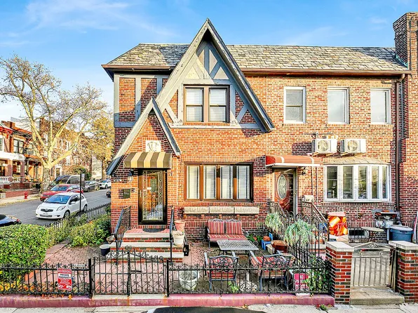 6801 Bay Cliff Ter #1, Brooklyn, NY 11220