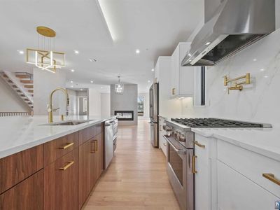 802 W End Ave, Cliffside Park, NJ, 07010