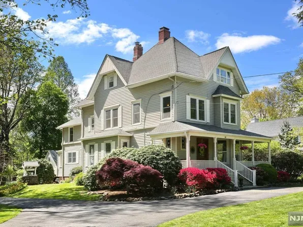 221 Franklin Tpke, Allendale, NJ 07401