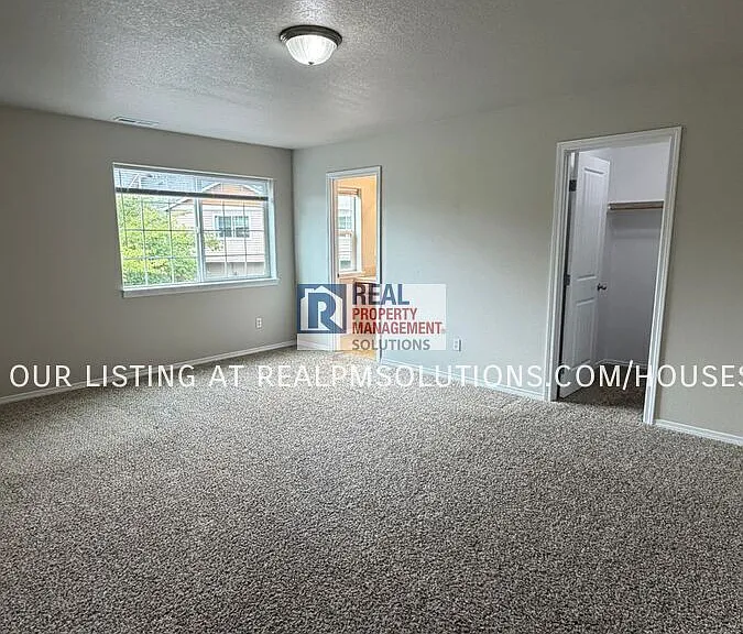 1851 SE Centurion Way — Photo 60