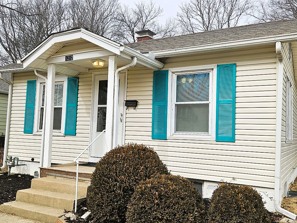 1st image of 1212 W College St