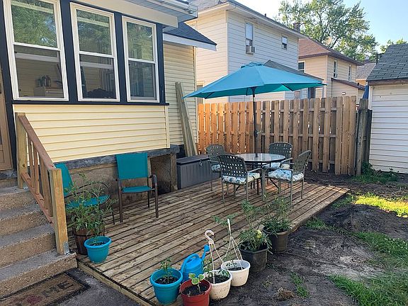 3rd image of 1952 Huizen Ave SW