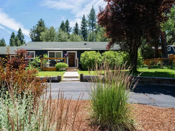 11117 Torrey Pine Rd, Truckee, CA 96161