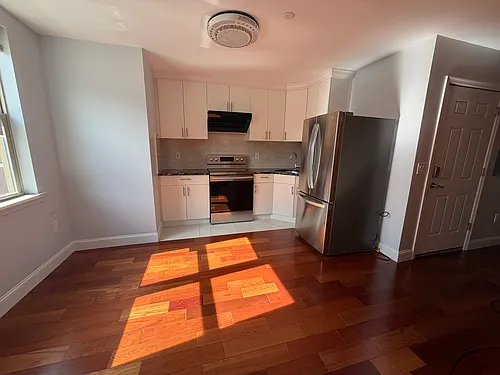 432 N 9th St #3R Photo 1