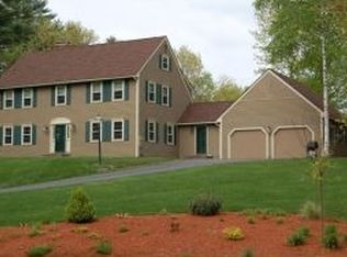 4 Hawthorne Rd, Londonderry, NH 03053