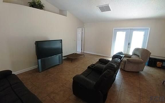 2nd image of 28 Woodstone Ln