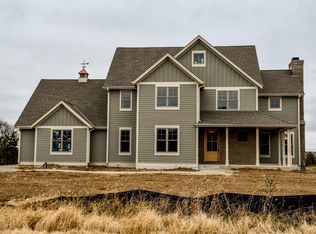 289 Spruce Ct, City Of Delafield, WI 53018