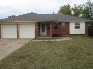 789 NW 16th St, Moore, OK 73160