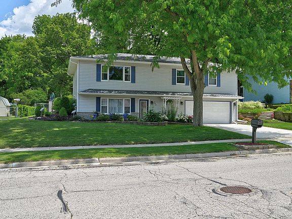 2nd image of 760 Scott St