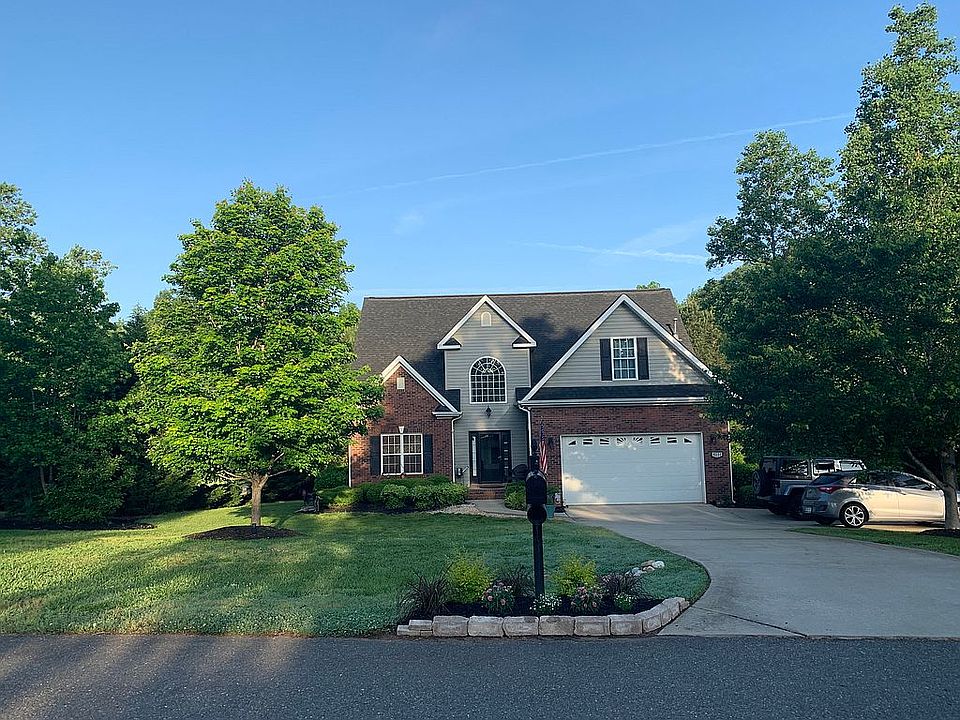 2nd image of 4051 Flint Dr