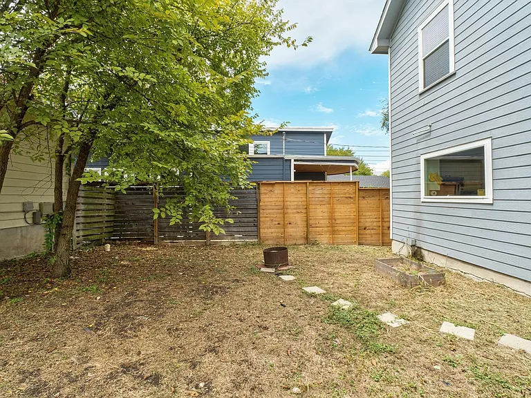 2917 E 16th St #A — Photo 26