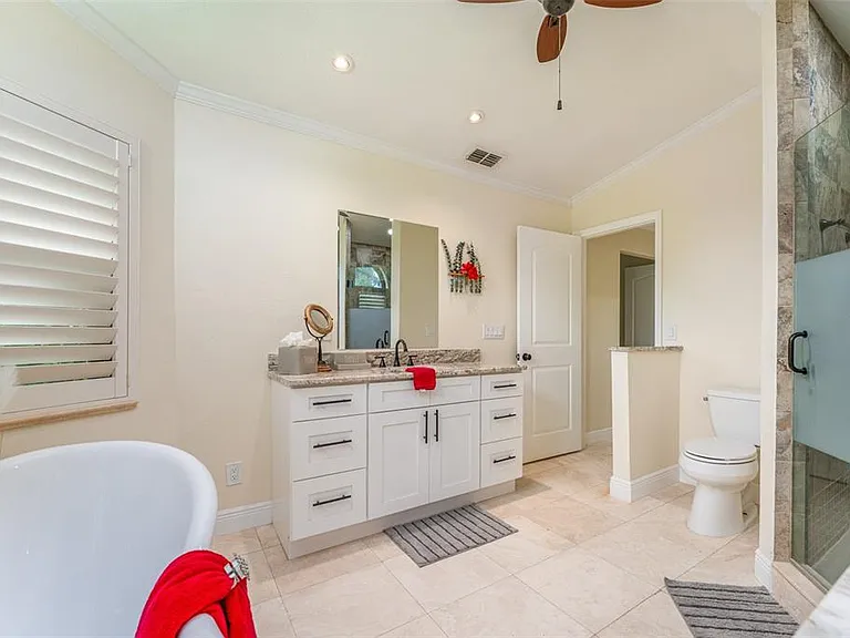 6151 Silver Oaks Dr — Photo 41