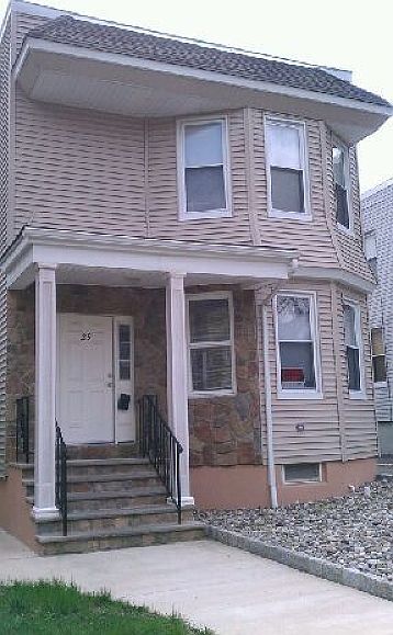 1st image of 29 Lindsley Pl