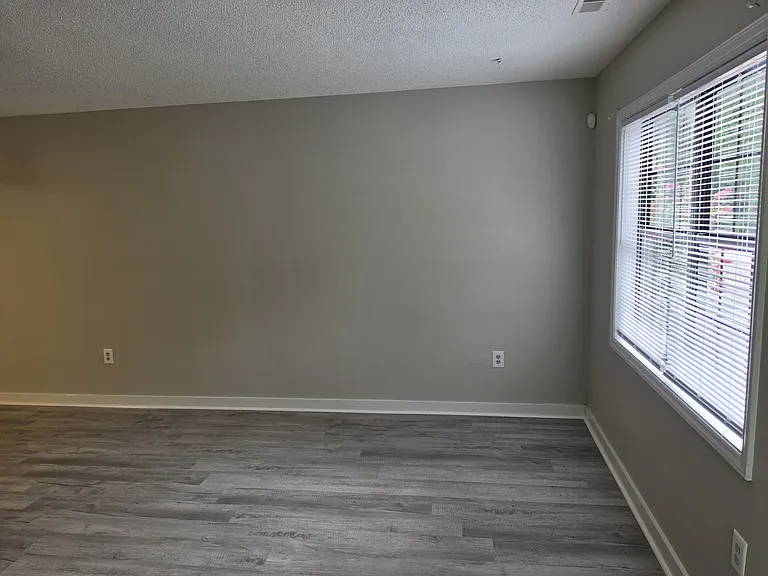 3622 Colchester St #8 — Photo 11